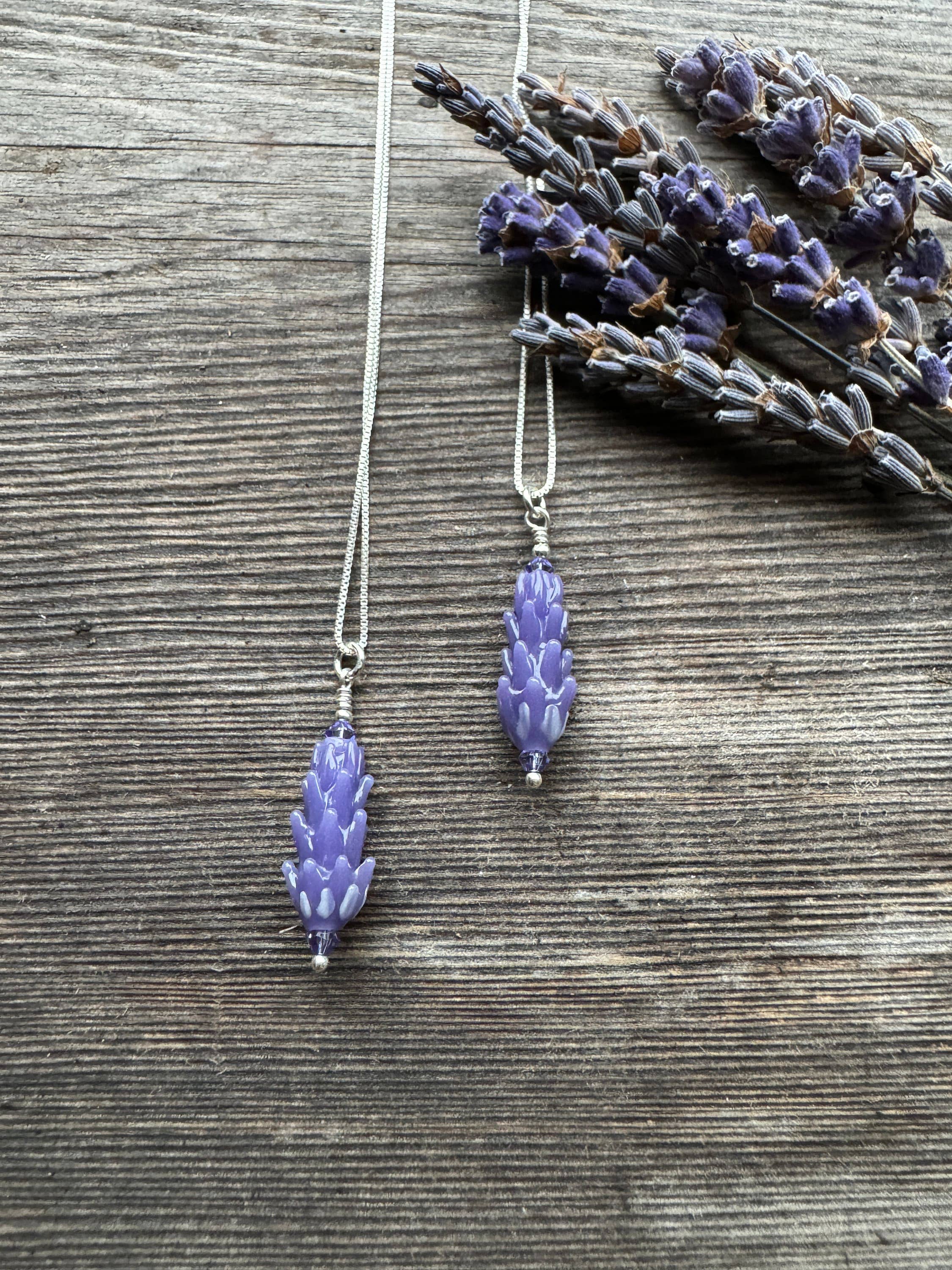 Lavender Glass Bead Pendant on 18" Sterling Silver Chain: Purple Rose