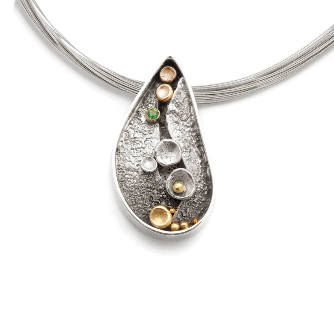 Pebbles on the beach series: Peridot