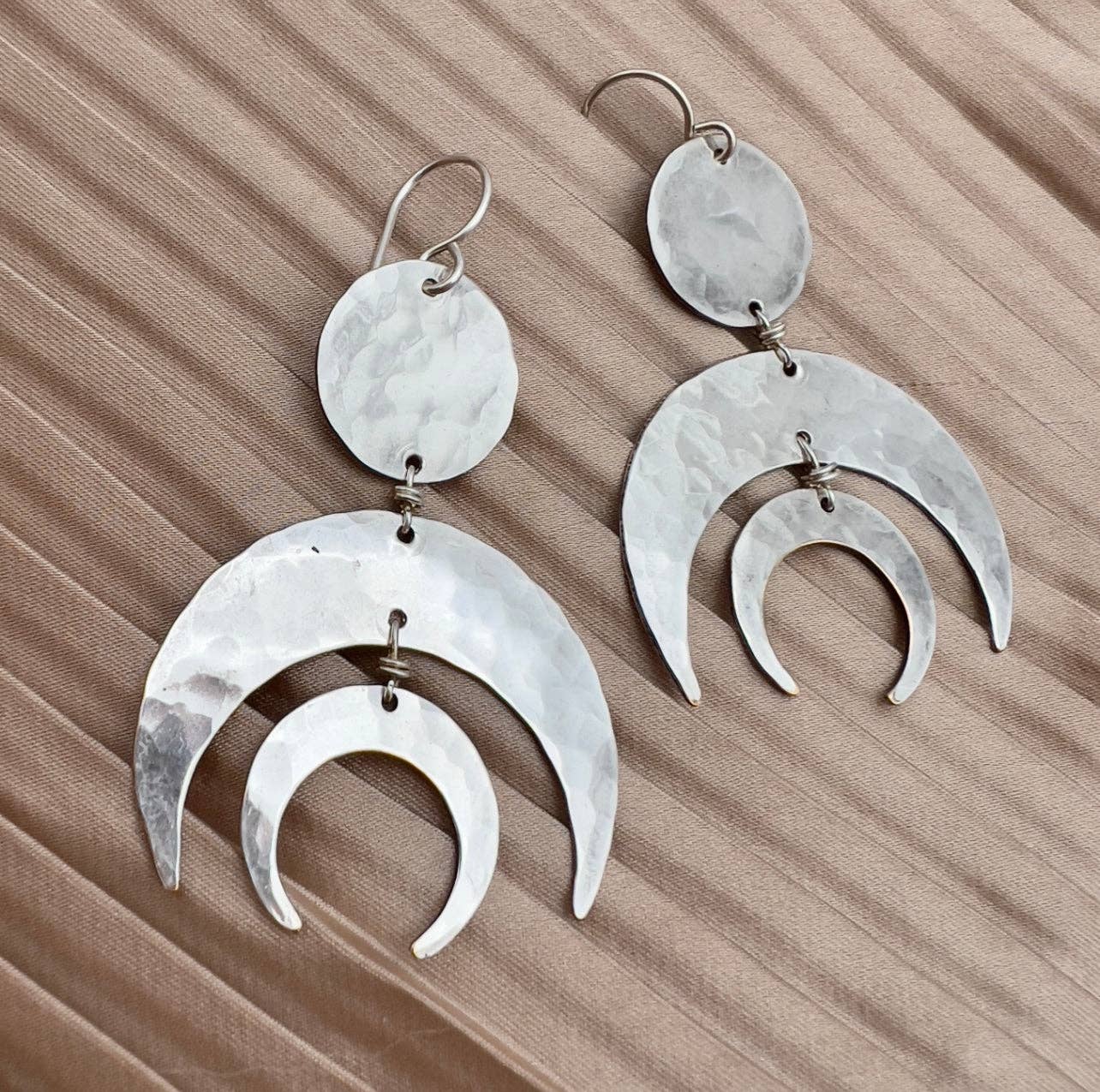 Handmade Raquel Earrings: Silver