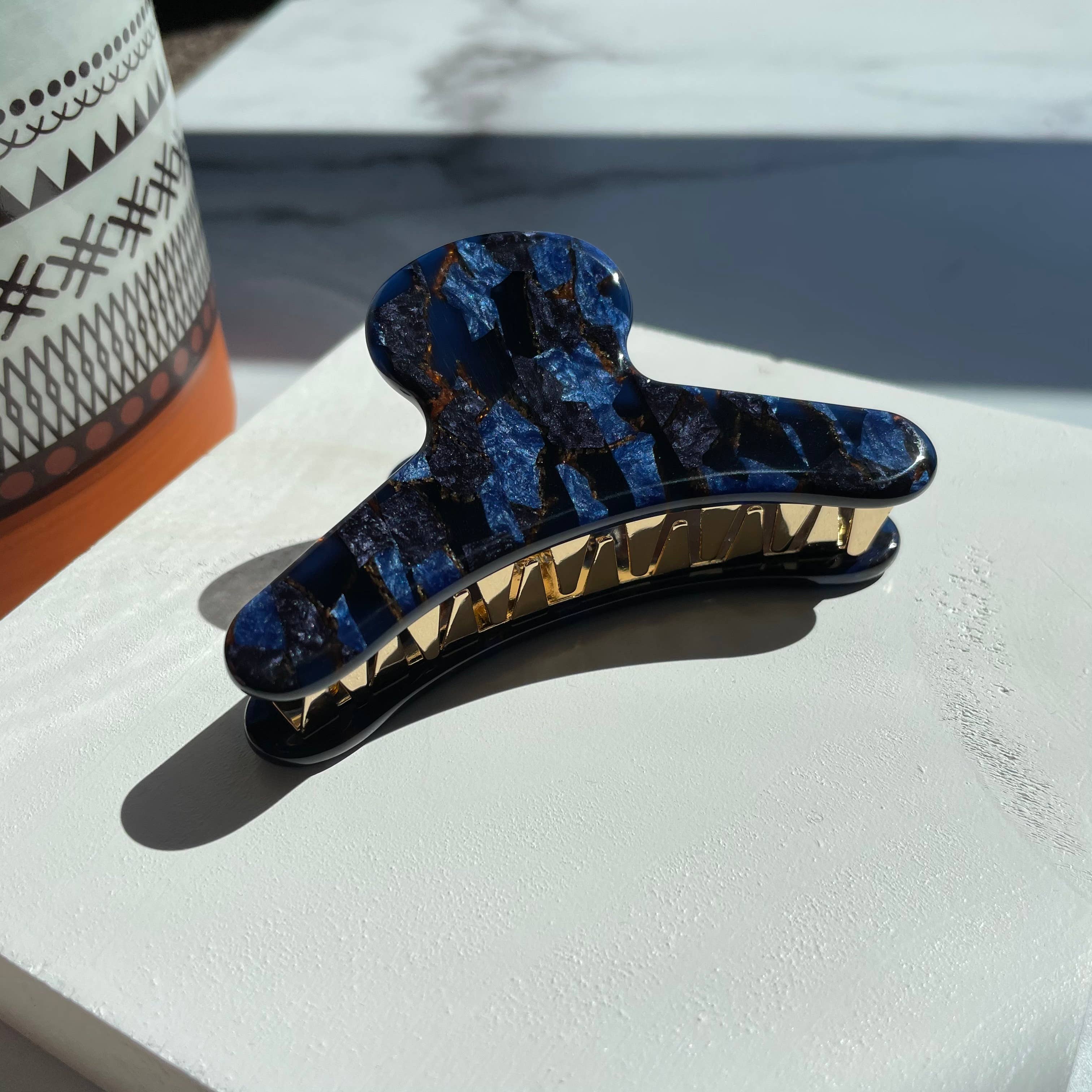 French Claw in Sapphire