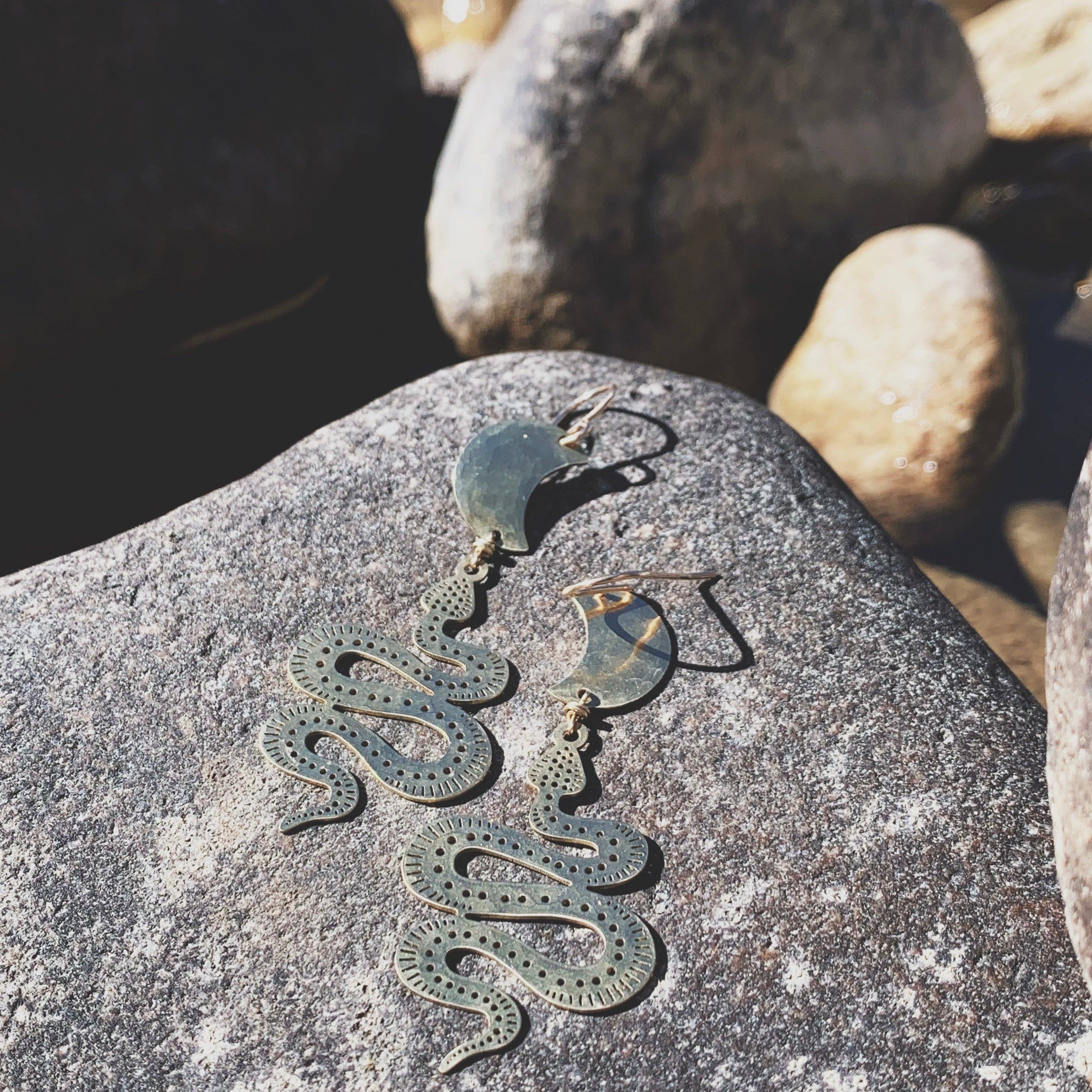 Handmade Serpentine Earrings: Gold