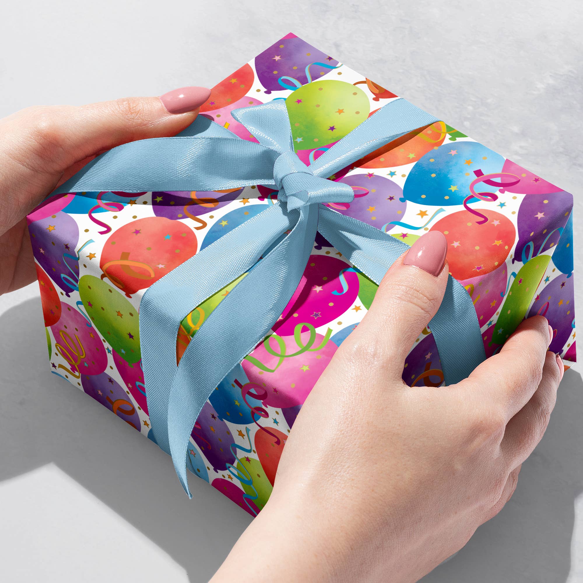 Balloon White Gift Wrap - Roll