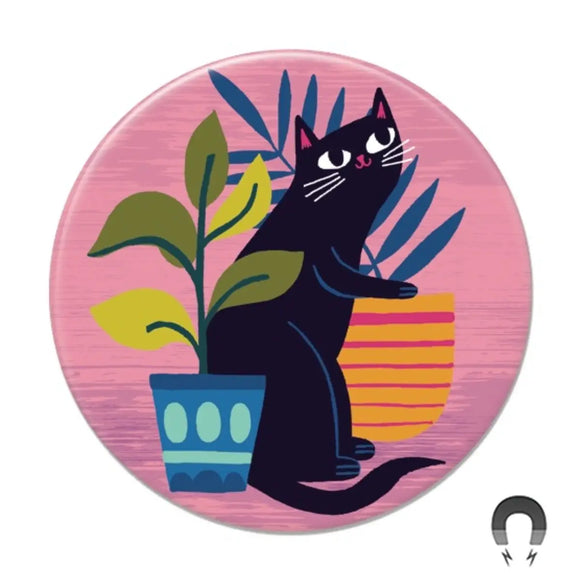 Black Cat Plants Round Magnet