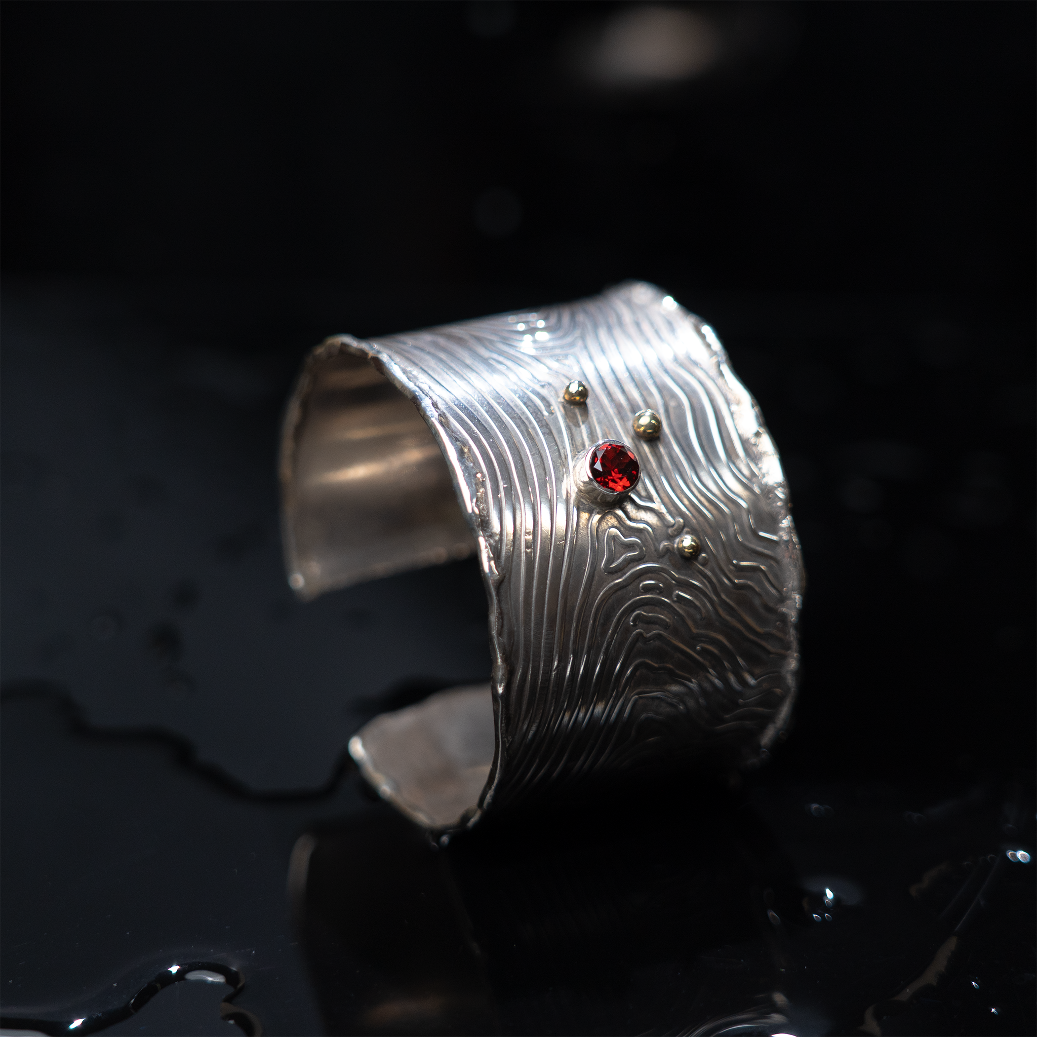 Small Moving Water with Garnet Stone