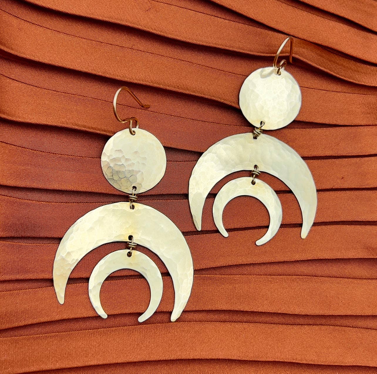 Handmade Raquel Earrings: Silver
