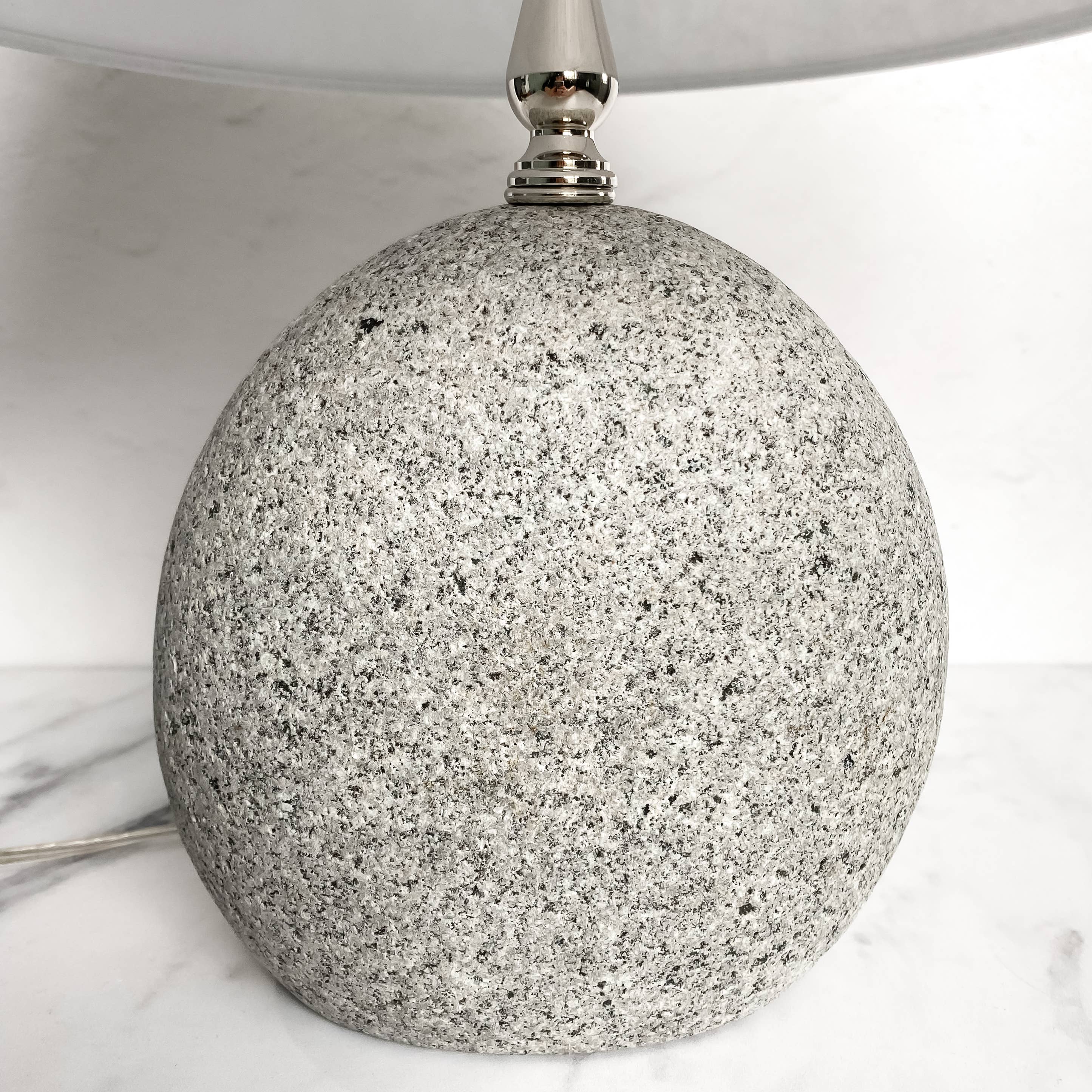 Single Stone Lamp