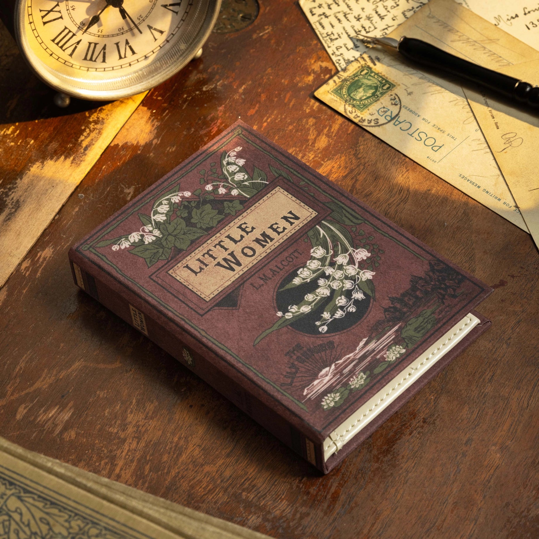 'Little Women' (Crimson Red) By Louisa May Alcott 1868 Passport/Notebook Wallet