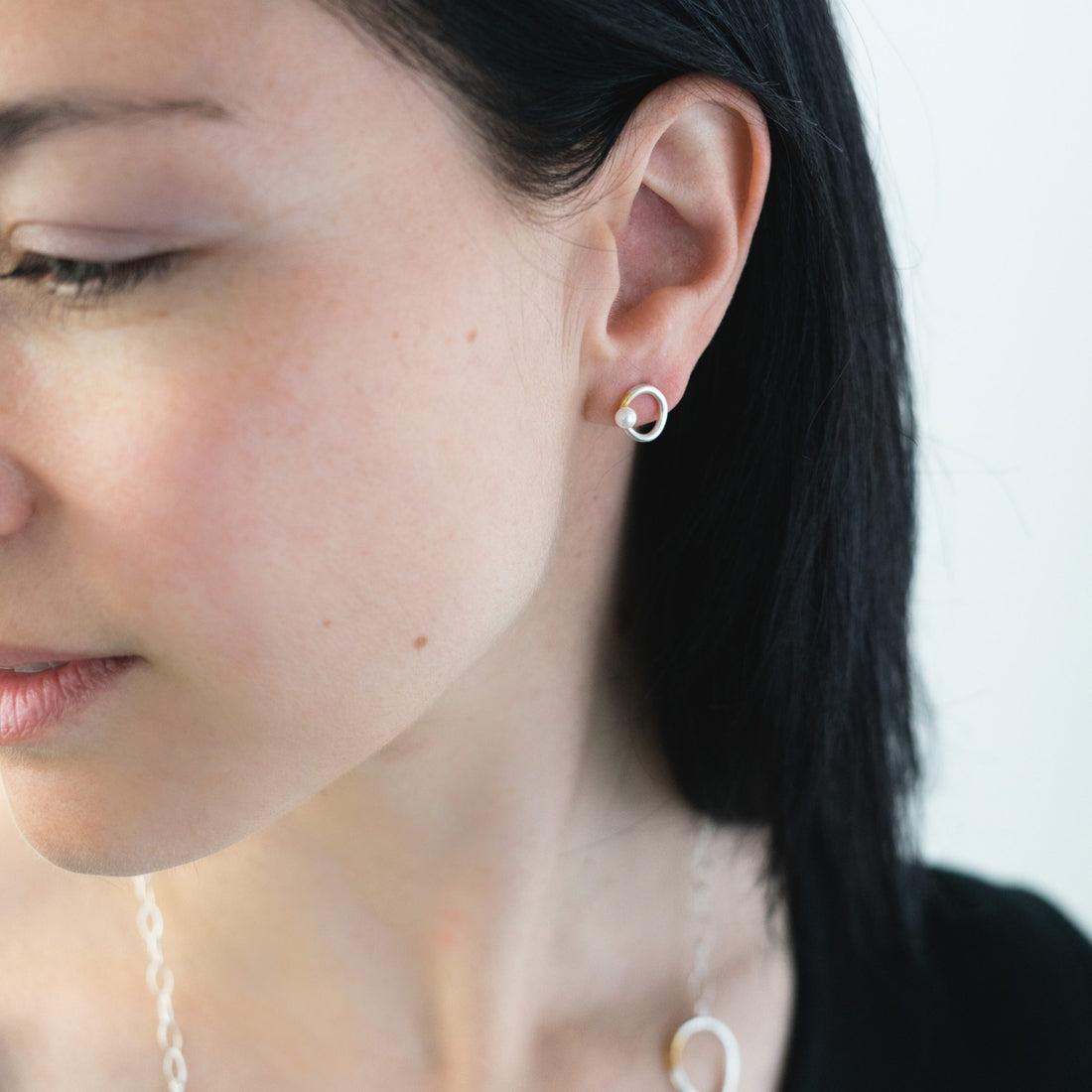 Allora Studs