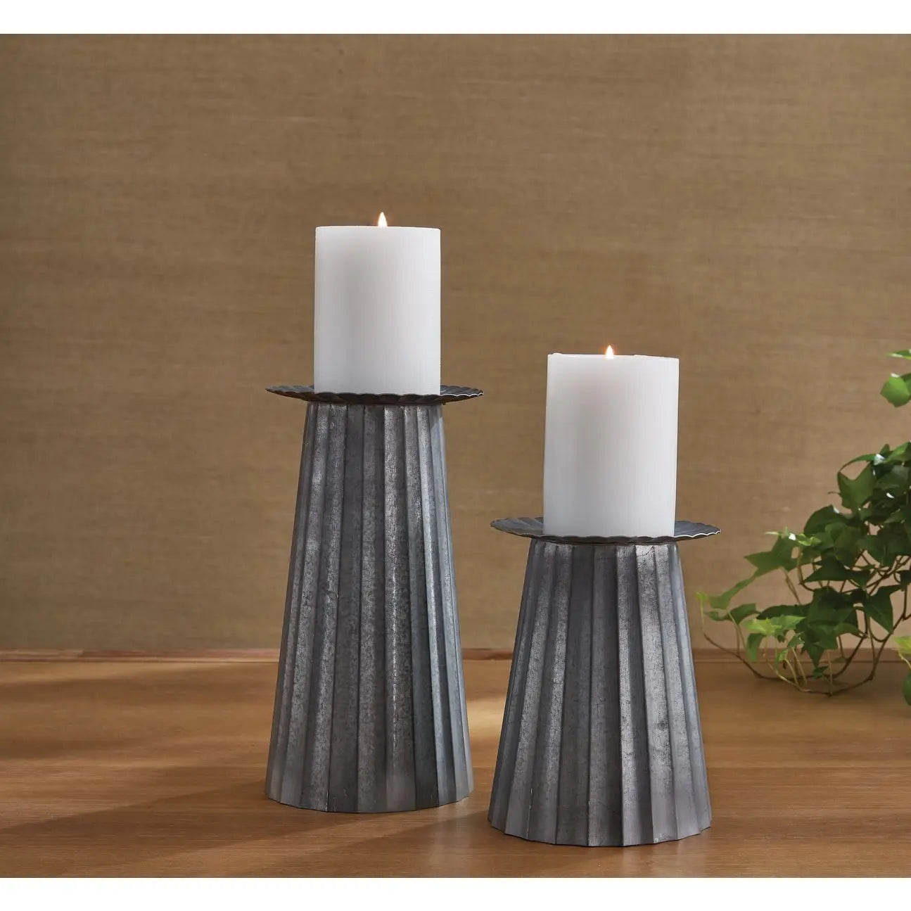 Covington Pillar Holder Series