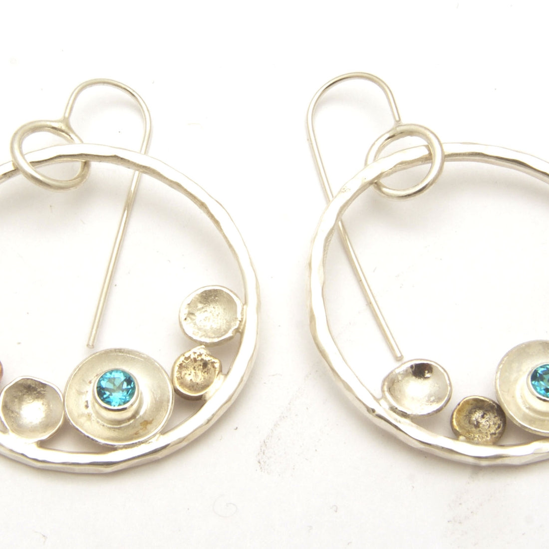Pebble on the beach earring series Blue Topaz