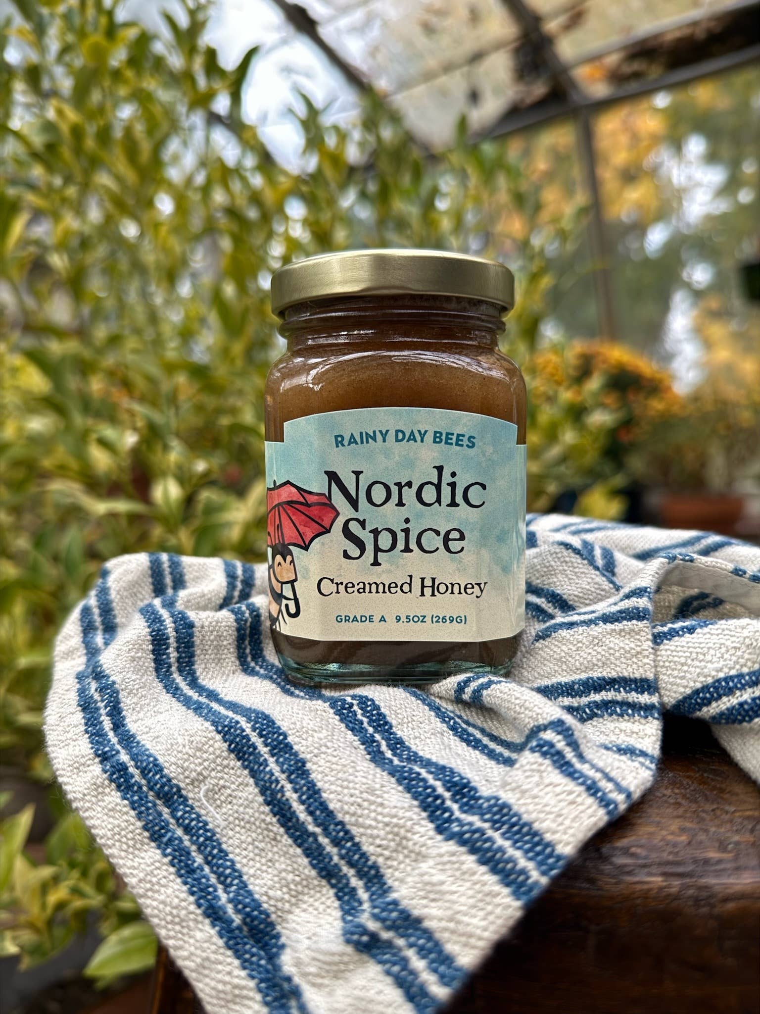 Nordic Spice Creamed Honey: 9.5 oz Jar
