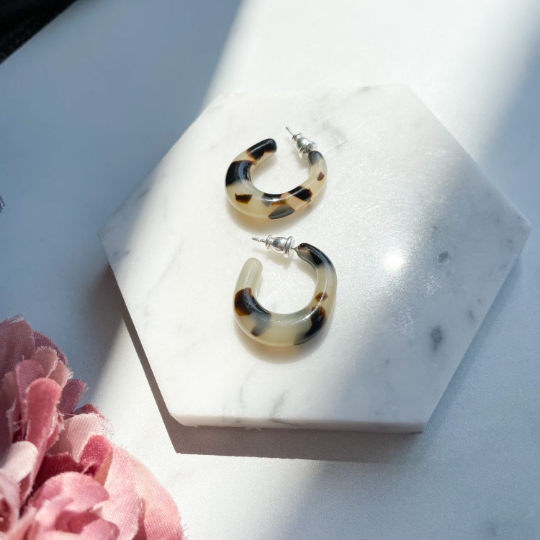 Certified Biodegradable Juicy Hoops in Blonde Tortoise