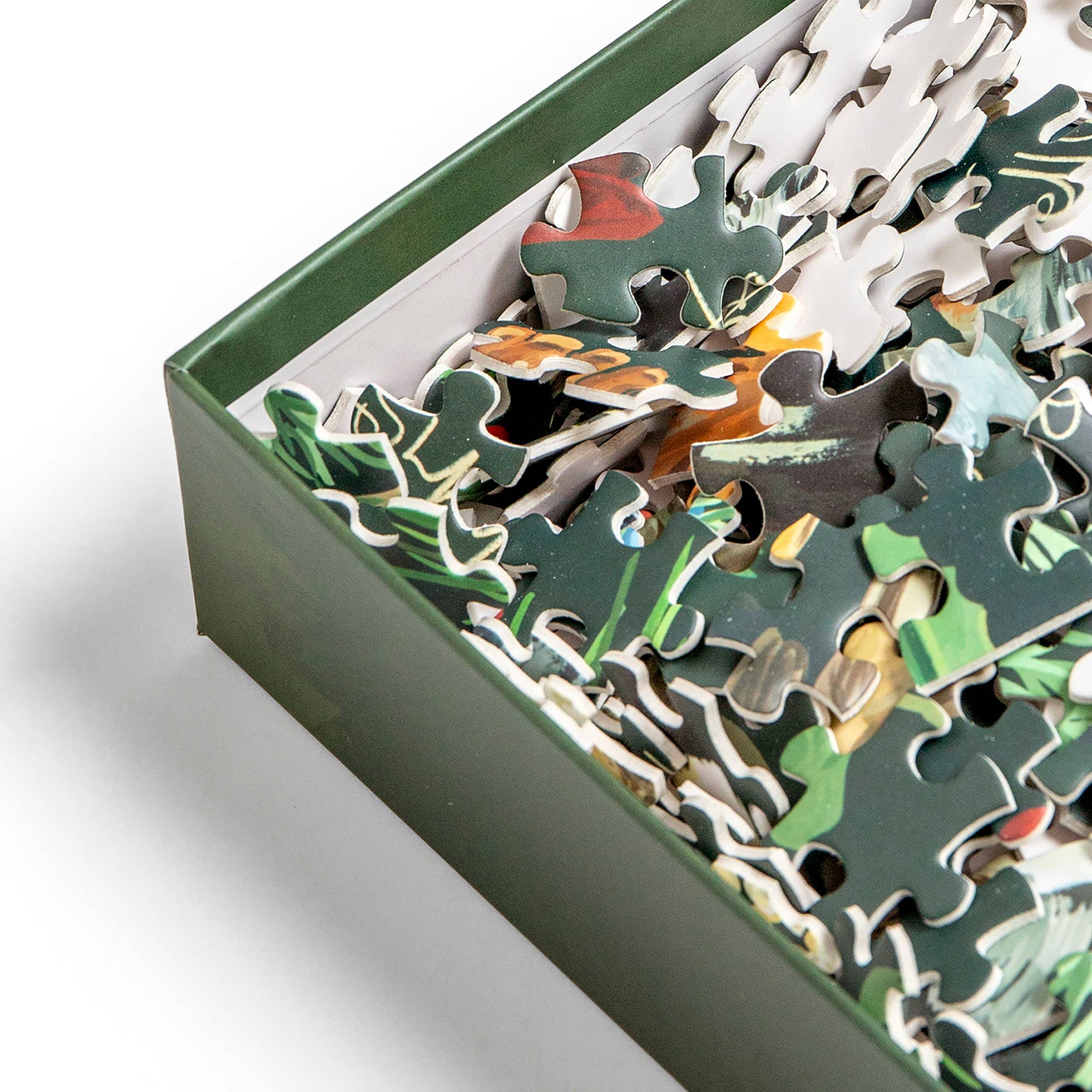 Winter Flora & Fauna - 1,000 Piece Jigsaw Puzzle