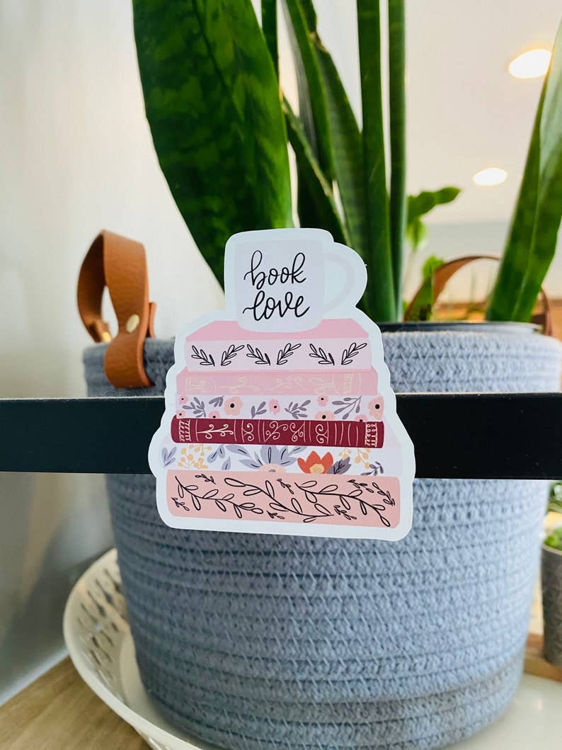 Bookstack Magnet