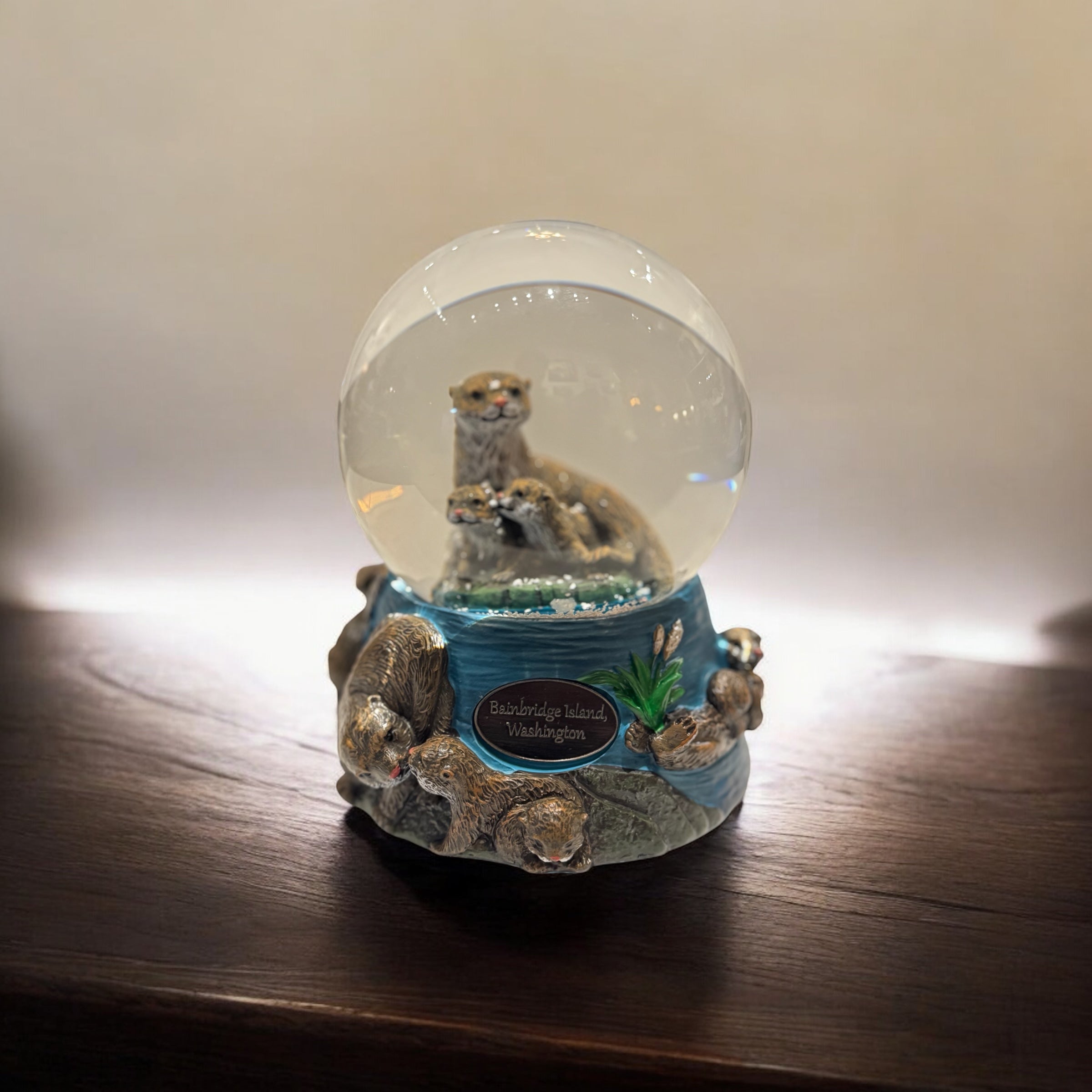 Sea Otter family 100mm Snow Globe