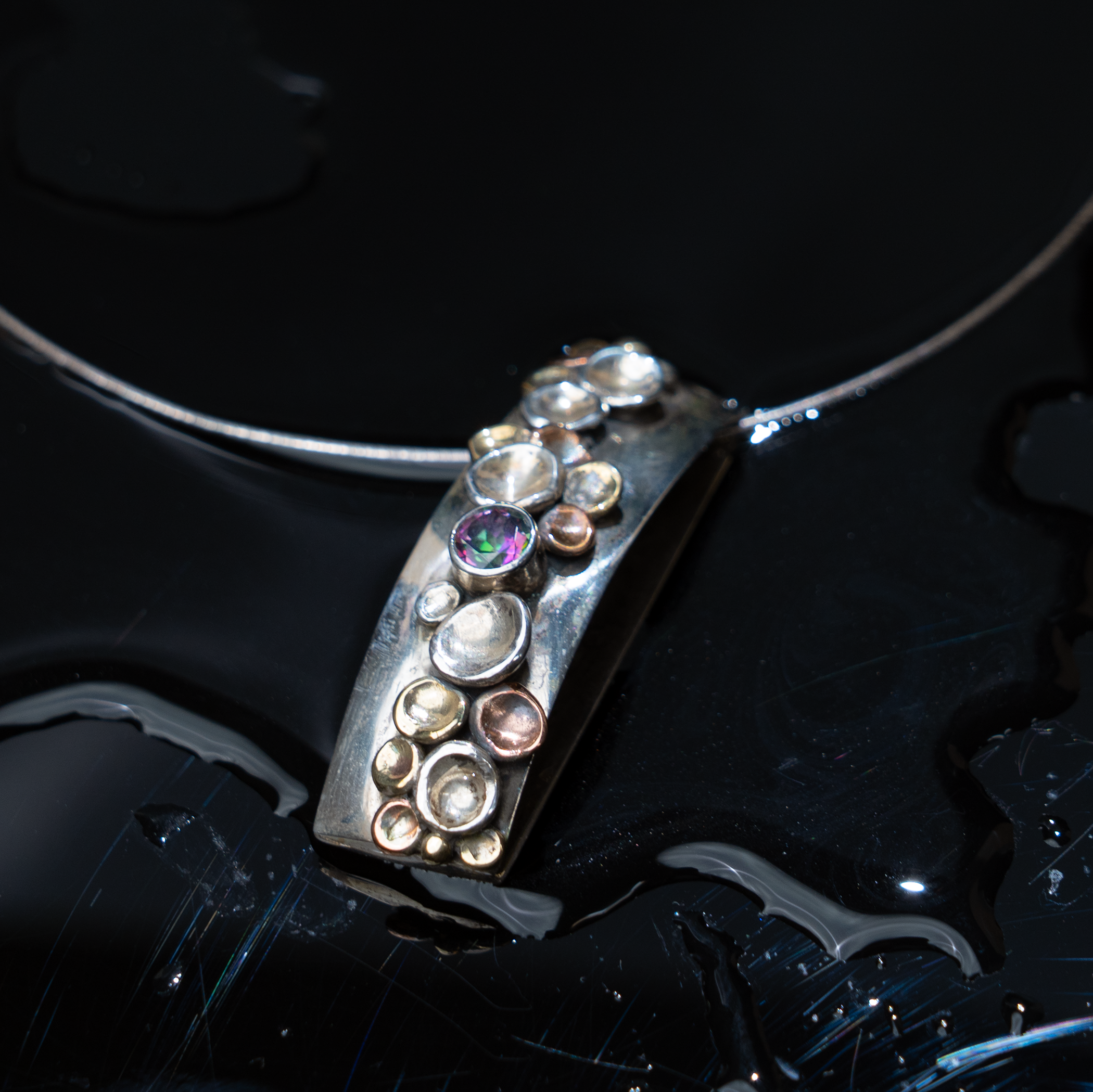 Pebbles On the Beach | Topaz Blue Necklace