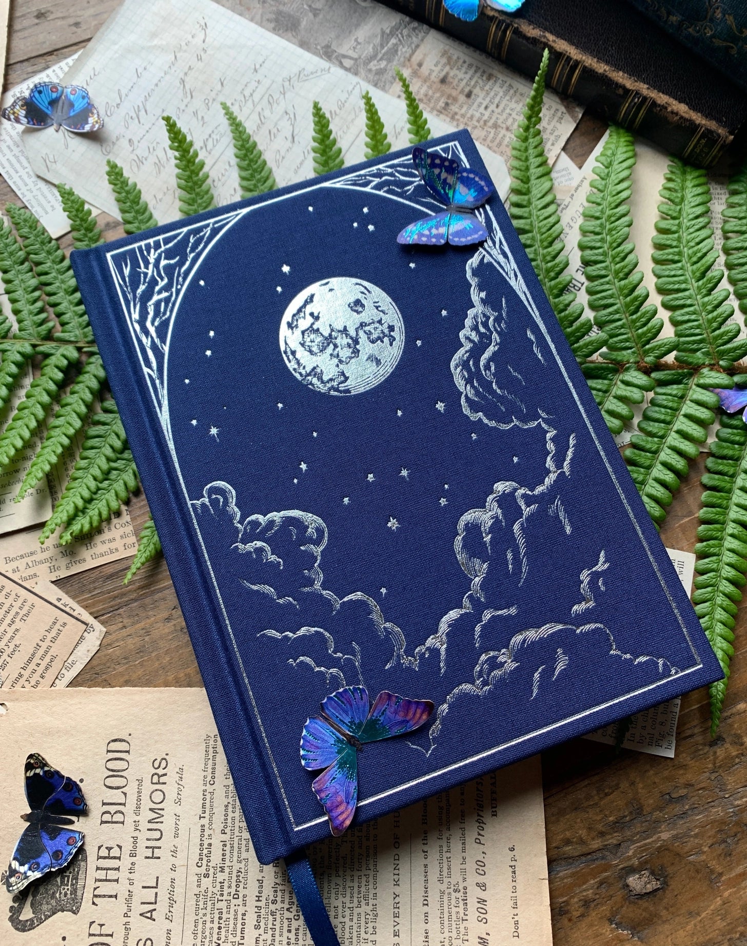 The Astronomer - B6 Vegan Blank Notebook, 120gsm Ivory Paper