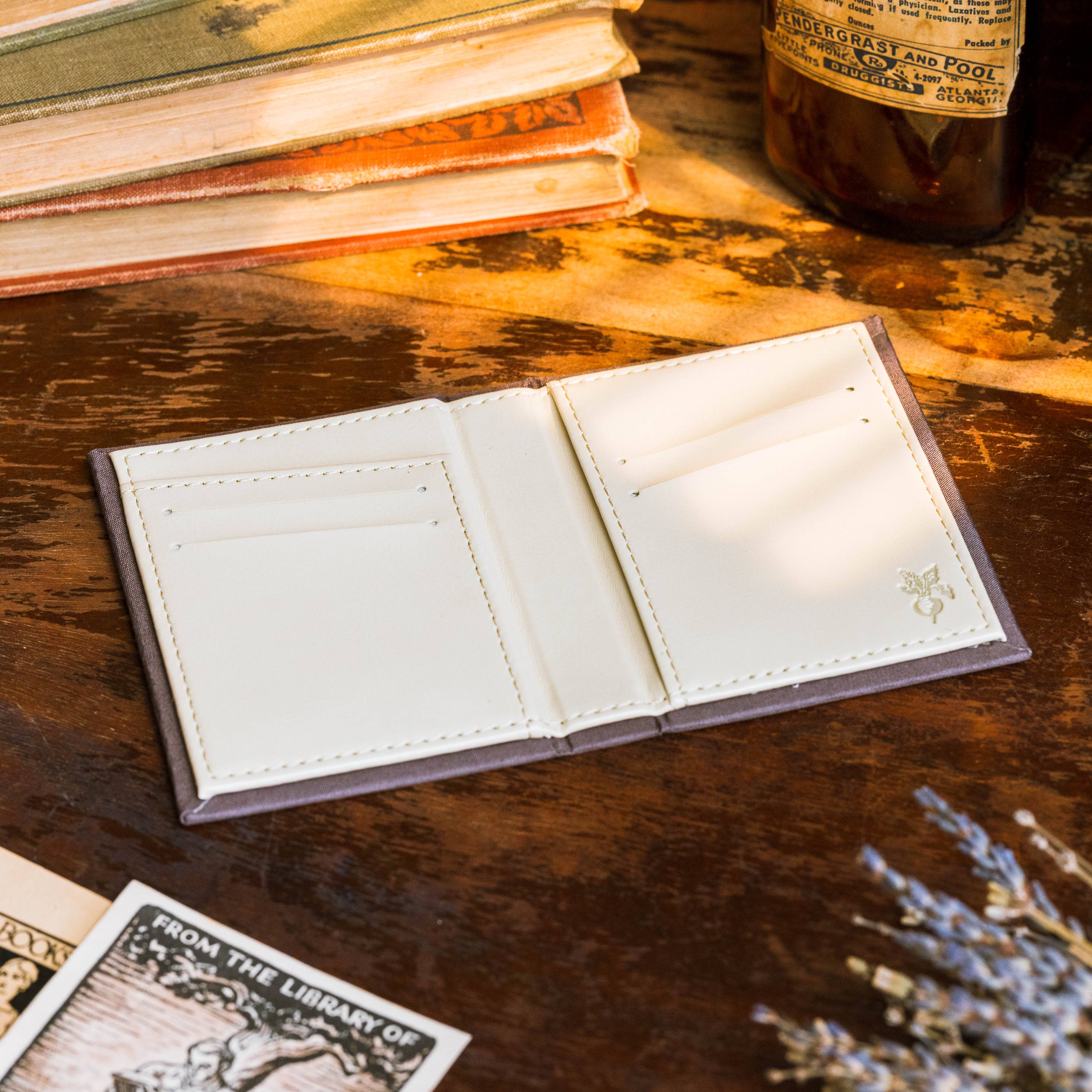 Huckleberry Finn by Mark Twain 1884 Book Wallet no