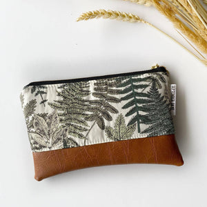 Coin purse in botanical leaf