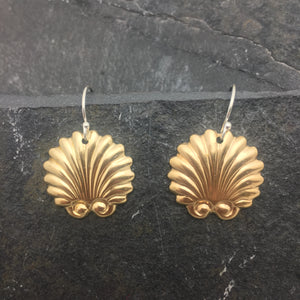 Gold Scalloped Shell Earring