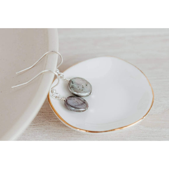 Gray coin Pearl earrings