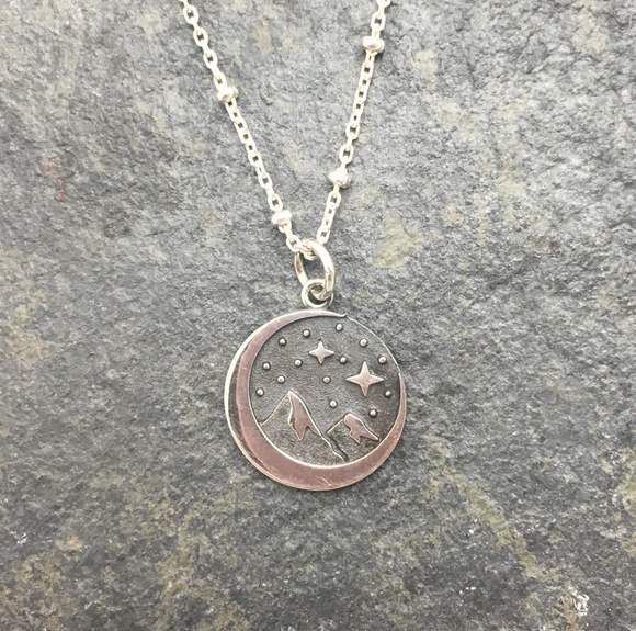 Silver Snowy Mountain Round Pendant