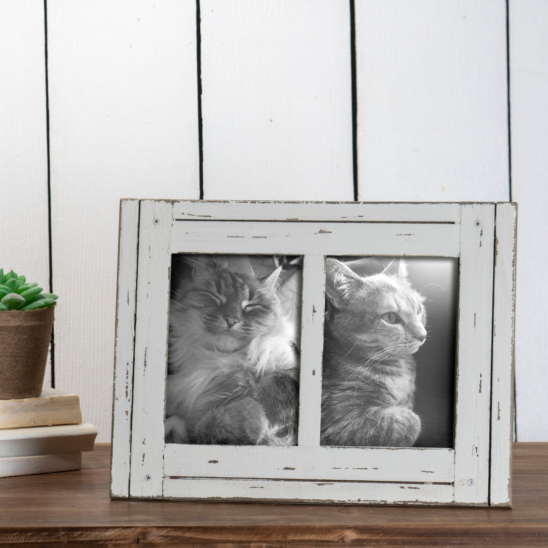 White 5 x 7 inch Decorative Distressed Wood Picture Frame