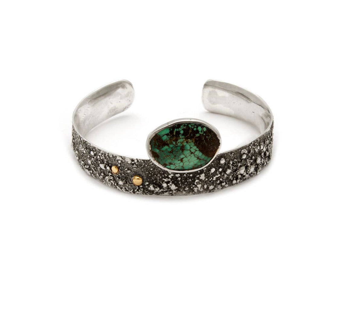 Reticulated Cuff With Stone